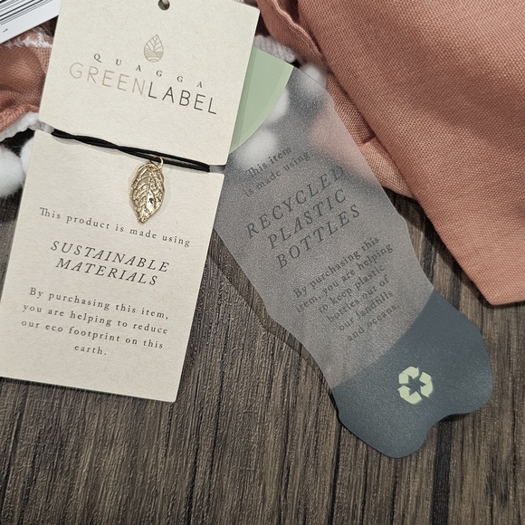 NWT Green Label Scarf with bracelet- Made with recycled materials 🌿 - Picture 3 of 9